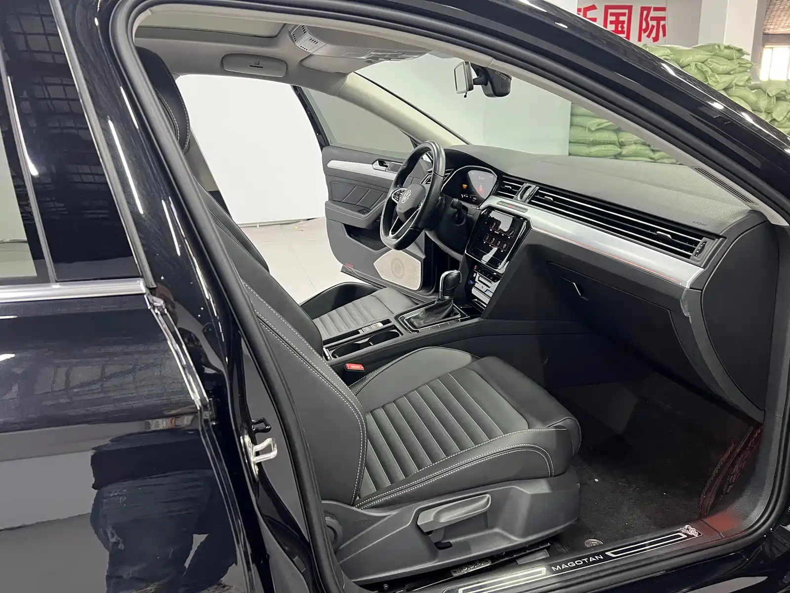 Фото 25 - Volkswagen Magotan