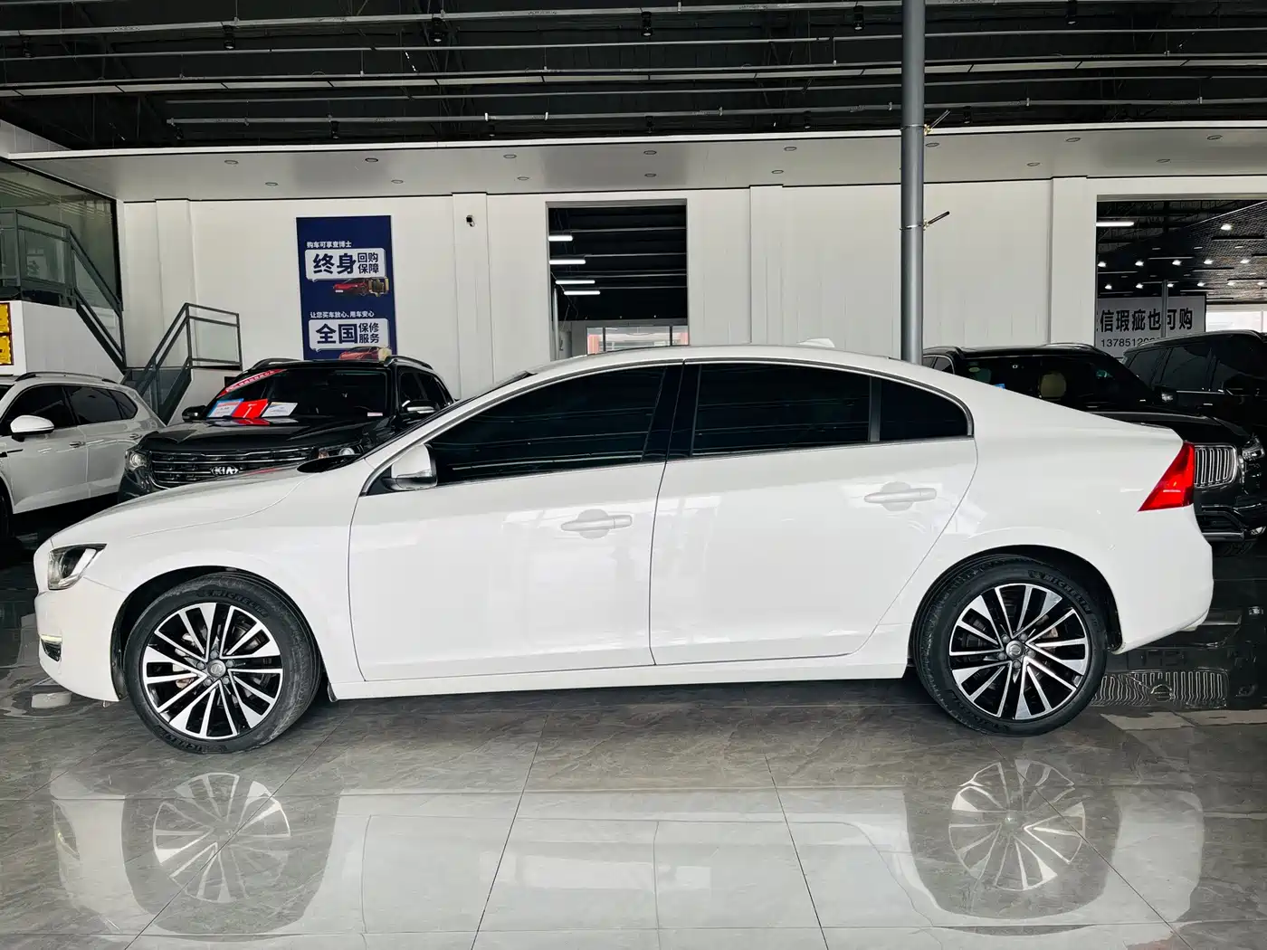 Фото 3 - Volvo S60