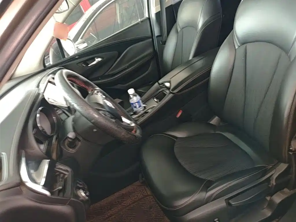 Buick Envision Plus 2017 20T FWD Premium фото 15