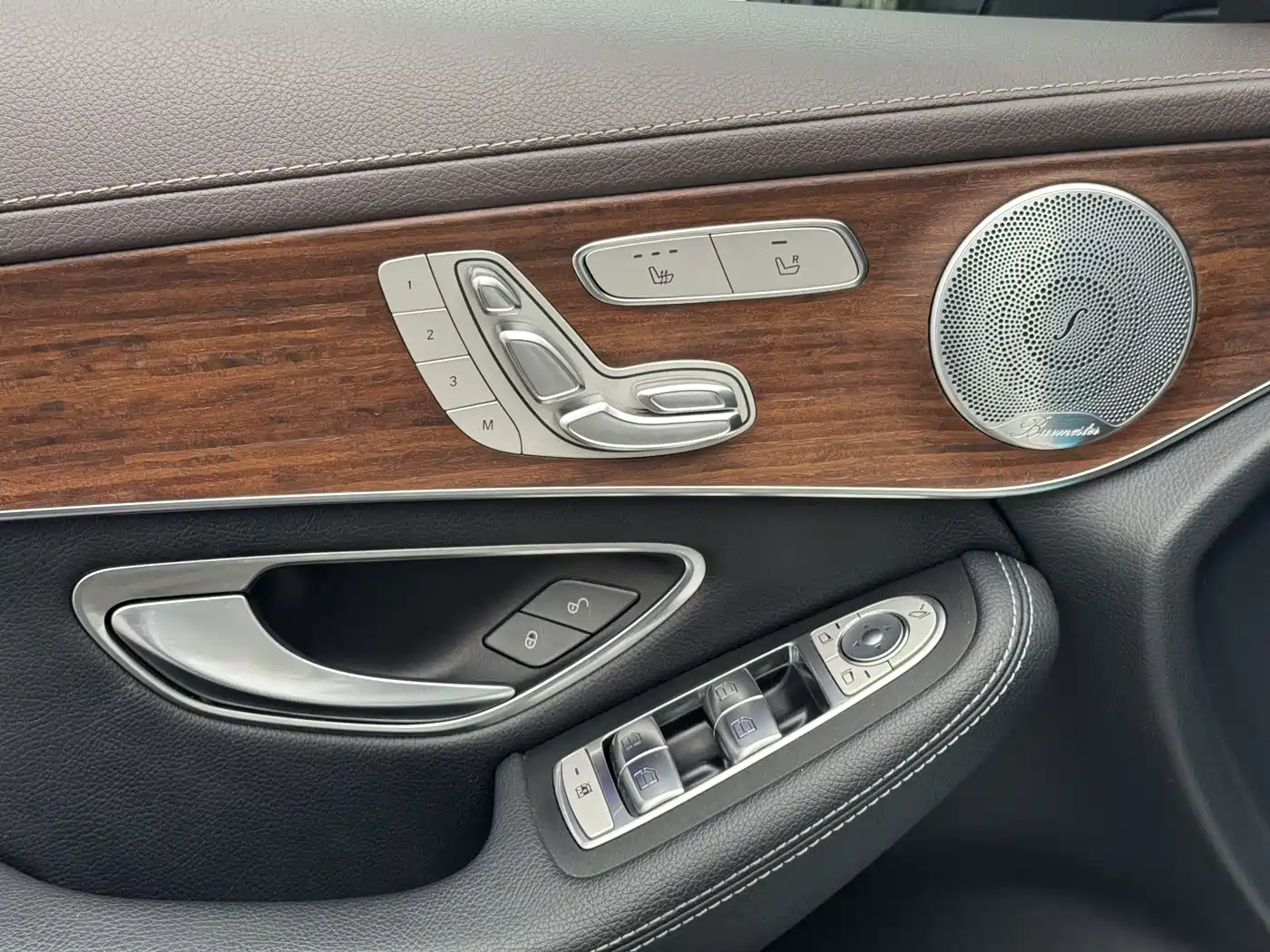 Mercedes-Benz GLC 2021 GLC 300 L 4MATIC Sporty фото 12