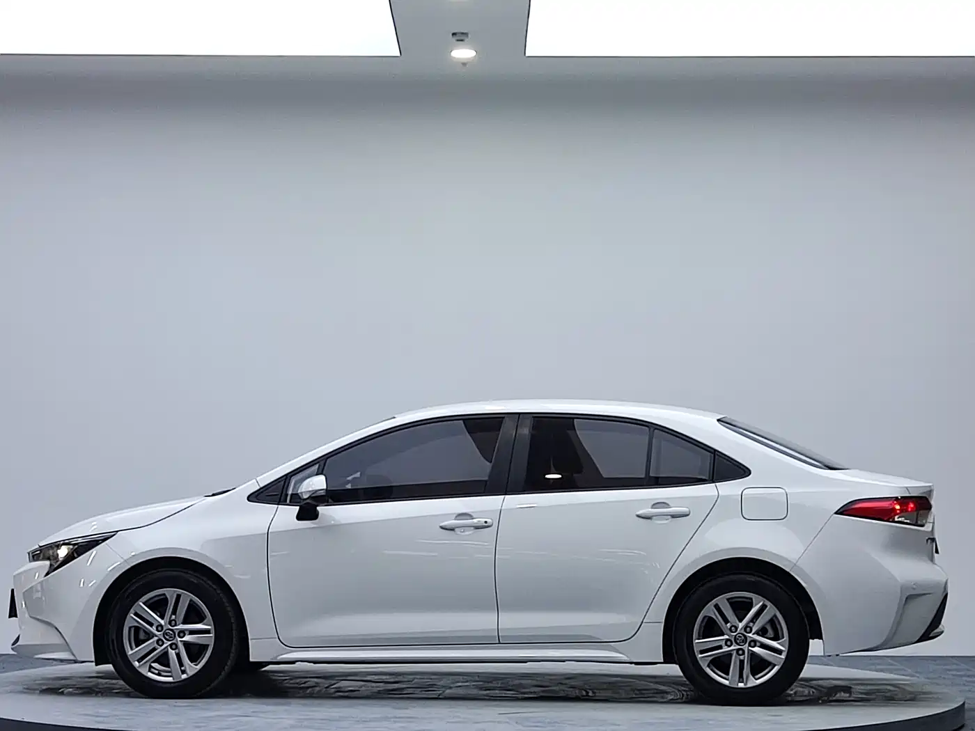 Toyota Levin 2022 TNGA 1.5L CVT Progressive Edition фото 5