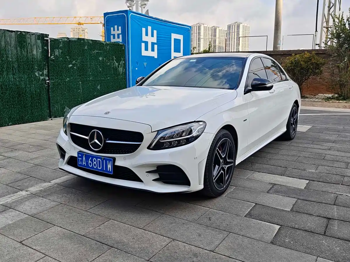 MERCEDES-BENZ CLASS C