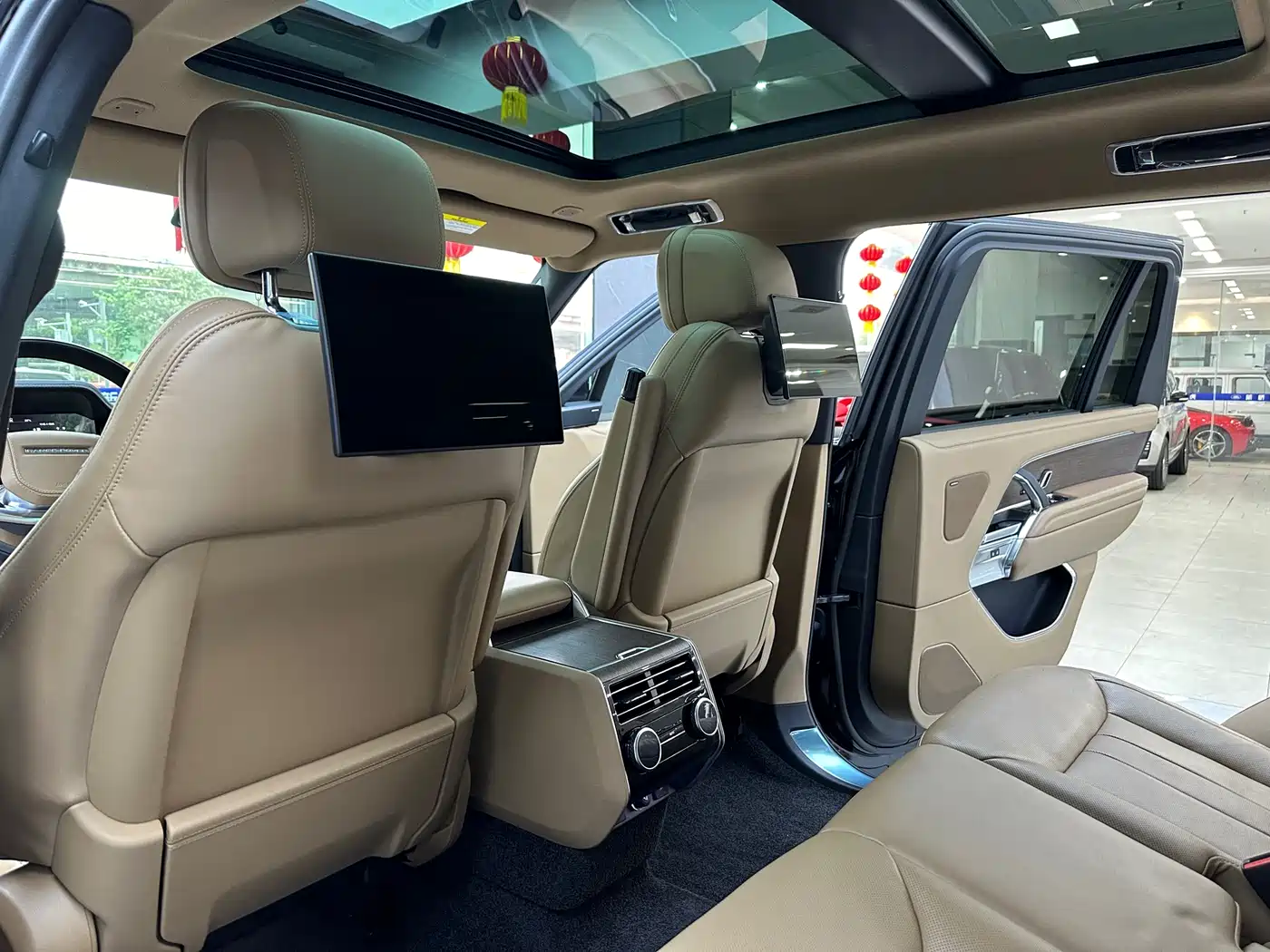LAND ROVER RANGE ROVER