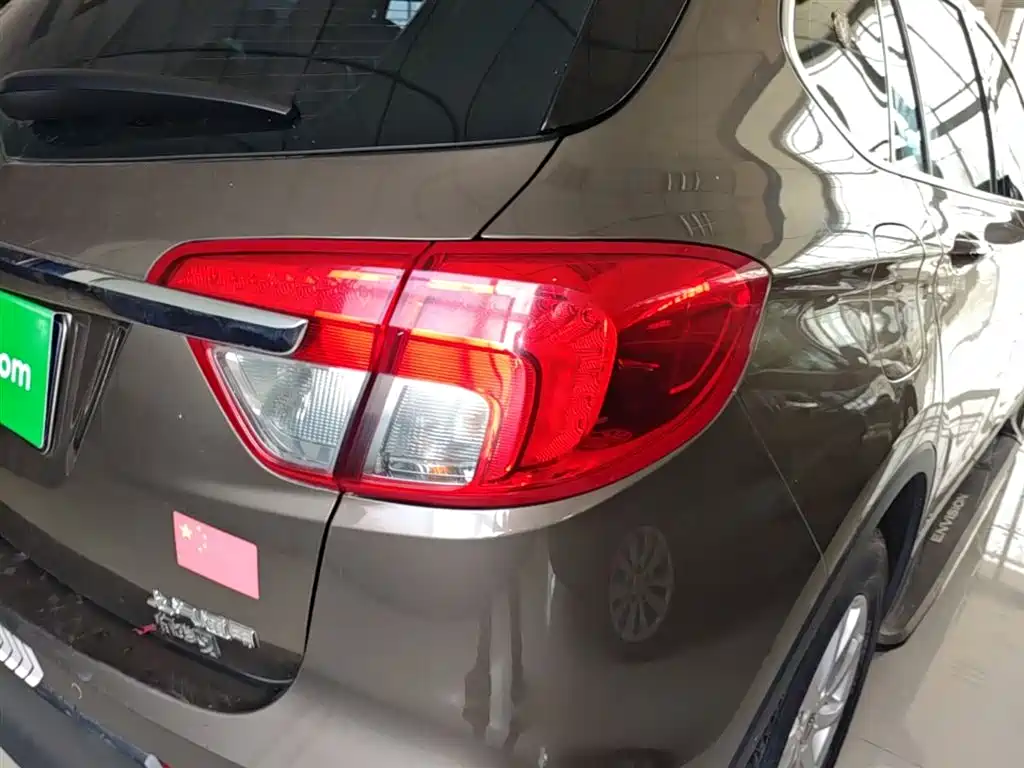 Buick Envision Plus 2017 20T FWD Premium фото 8