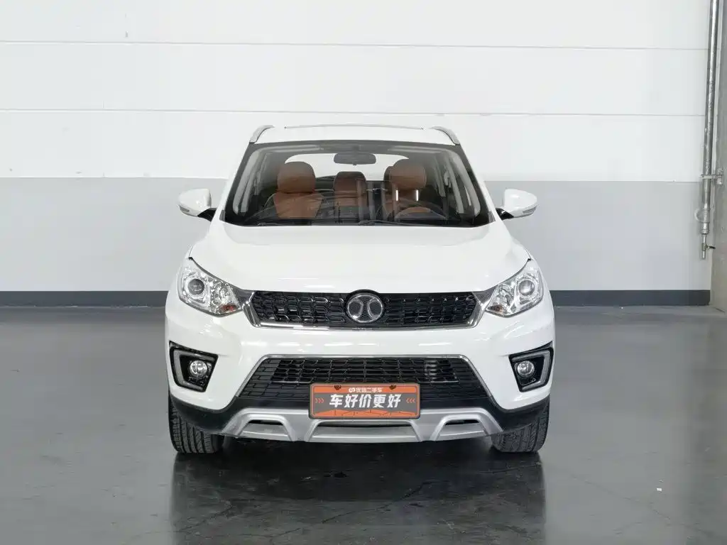 BAIC Senova X35 2017 2016 1.5L Automatic Luxury Edition