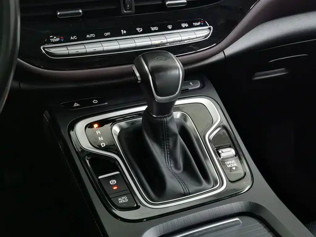 GAC Trumpchi Trumpchi M6 2021 PRO 270T DCT Premium Edition фото 13