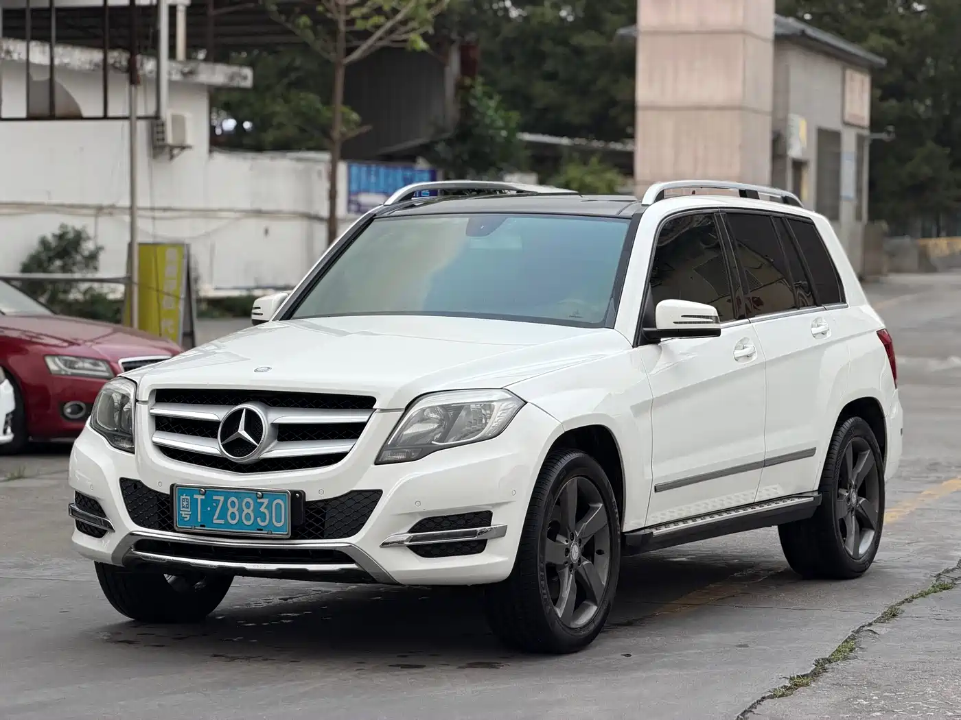 Mercedes-Benz GLK-Class 2013 GLK 300 4MATIC Dynamic Sunroof