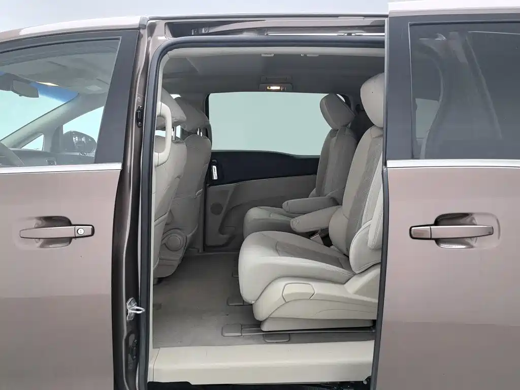 صورة 15 - Buick GL8