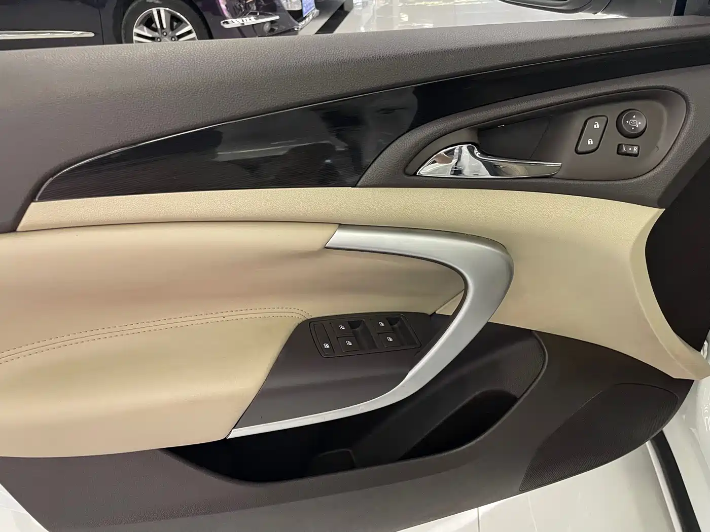 Buick Regal 2014 2.0L Leading Fashion Type фото 28