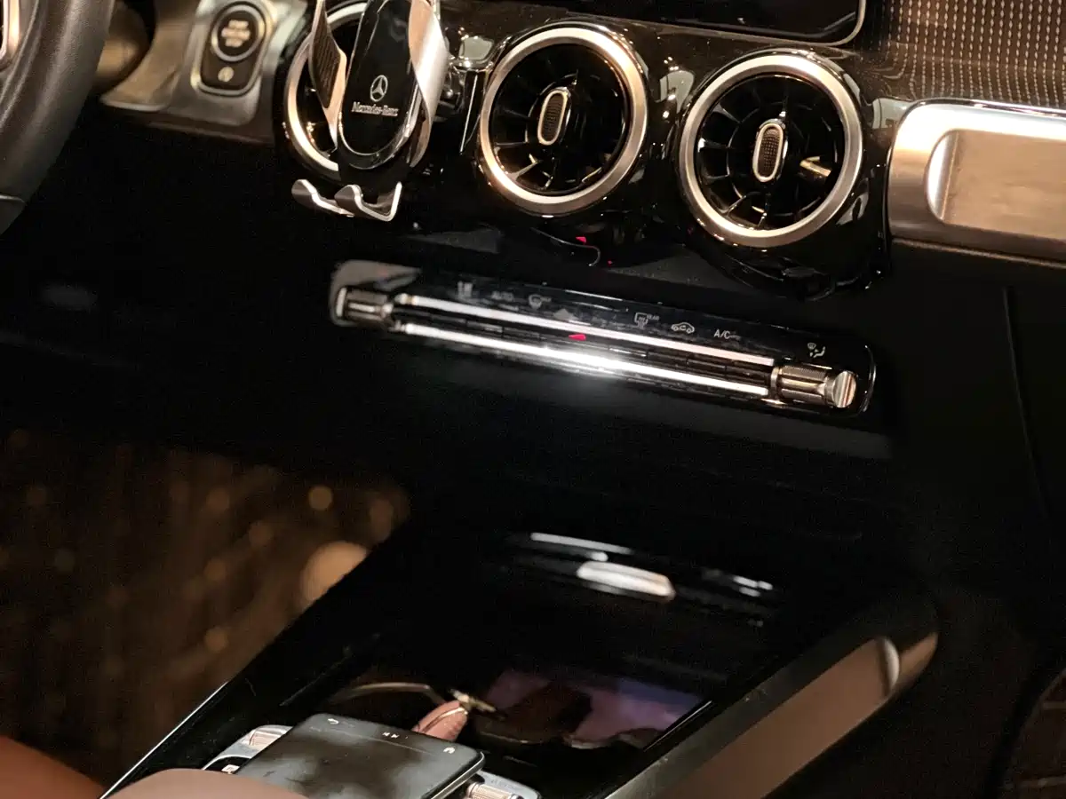 Mercedes-Benz GLB 2020 GLB 200 Dynamic фото 11