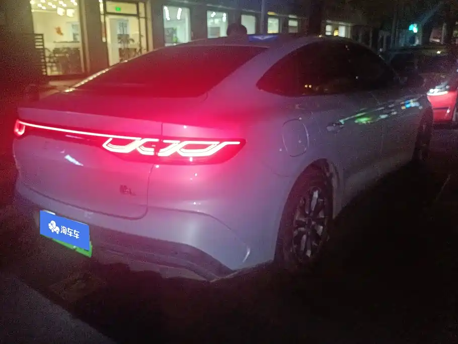 BYD Qin L 2024 2024 DM-i 80KM Leading Edition