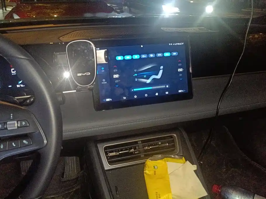 BYD Qin L 2024 2024 DM-i 80KM Leading Edition