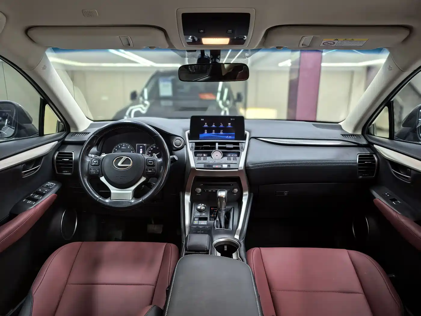 Lexus NX 2017 200 FWD Sharp Edition фото 8