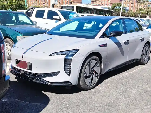 Hongqi EH7 640, полный привод, Смарт