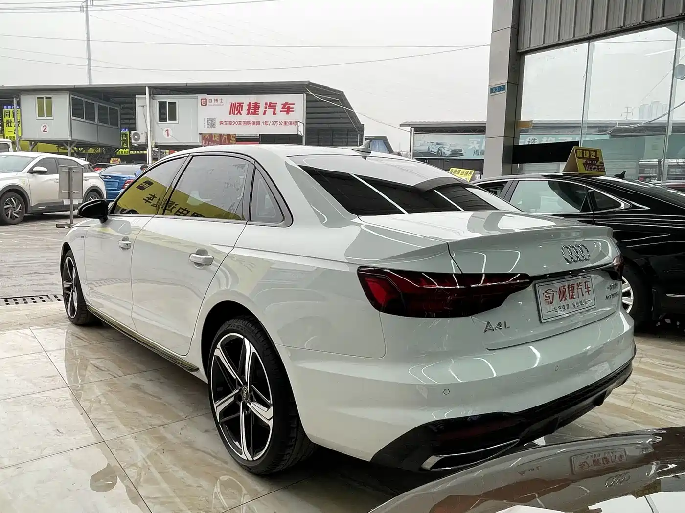 Audi A4L 2024 40 TFSI Luxury Dynamic фото 9