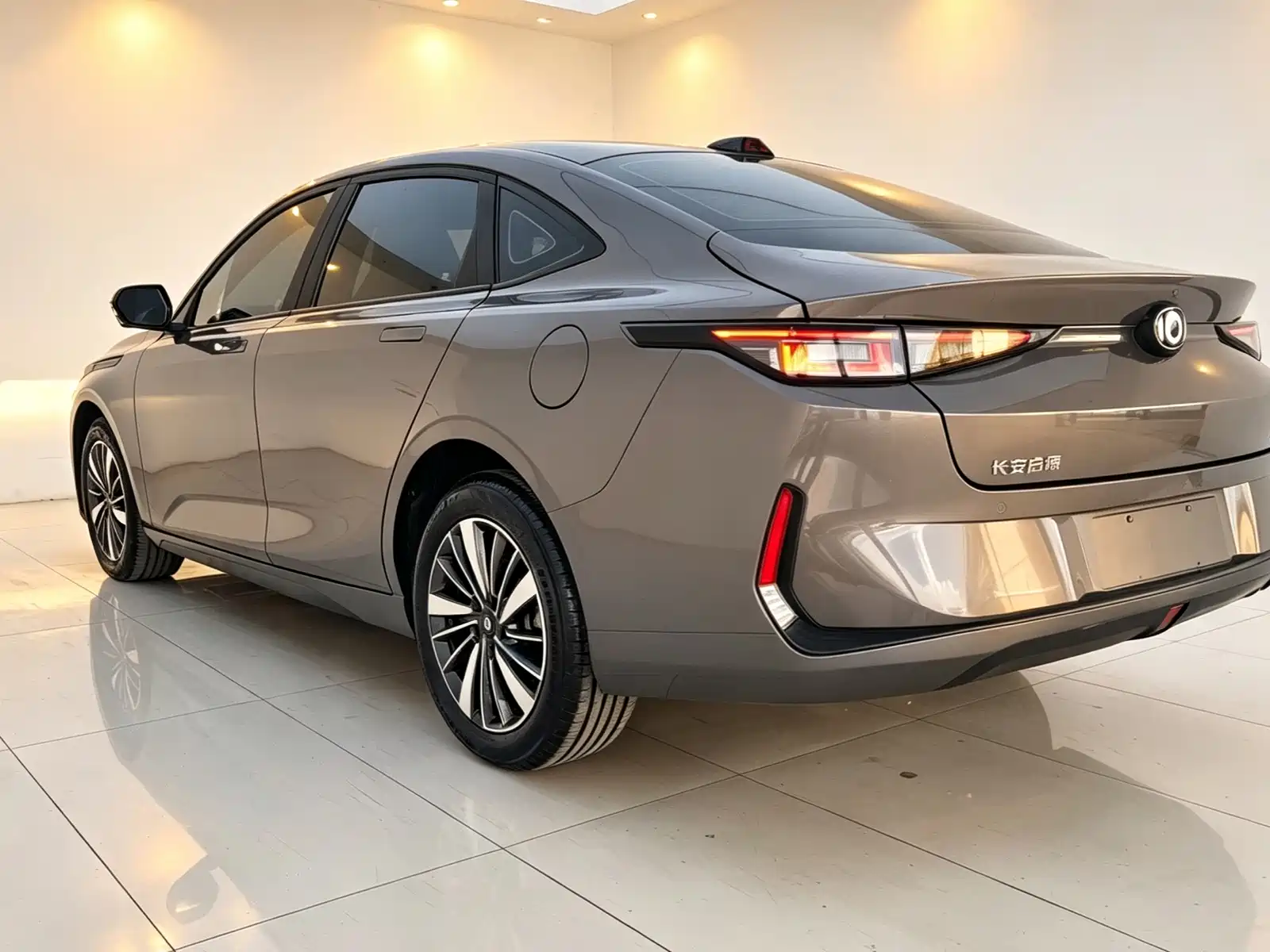 صورة 6 - Changan Qiyuan A05