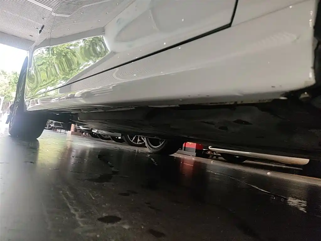 Toyota Camry 2019 Hybrid 2.5HG Luxury Edition China VI фото 21