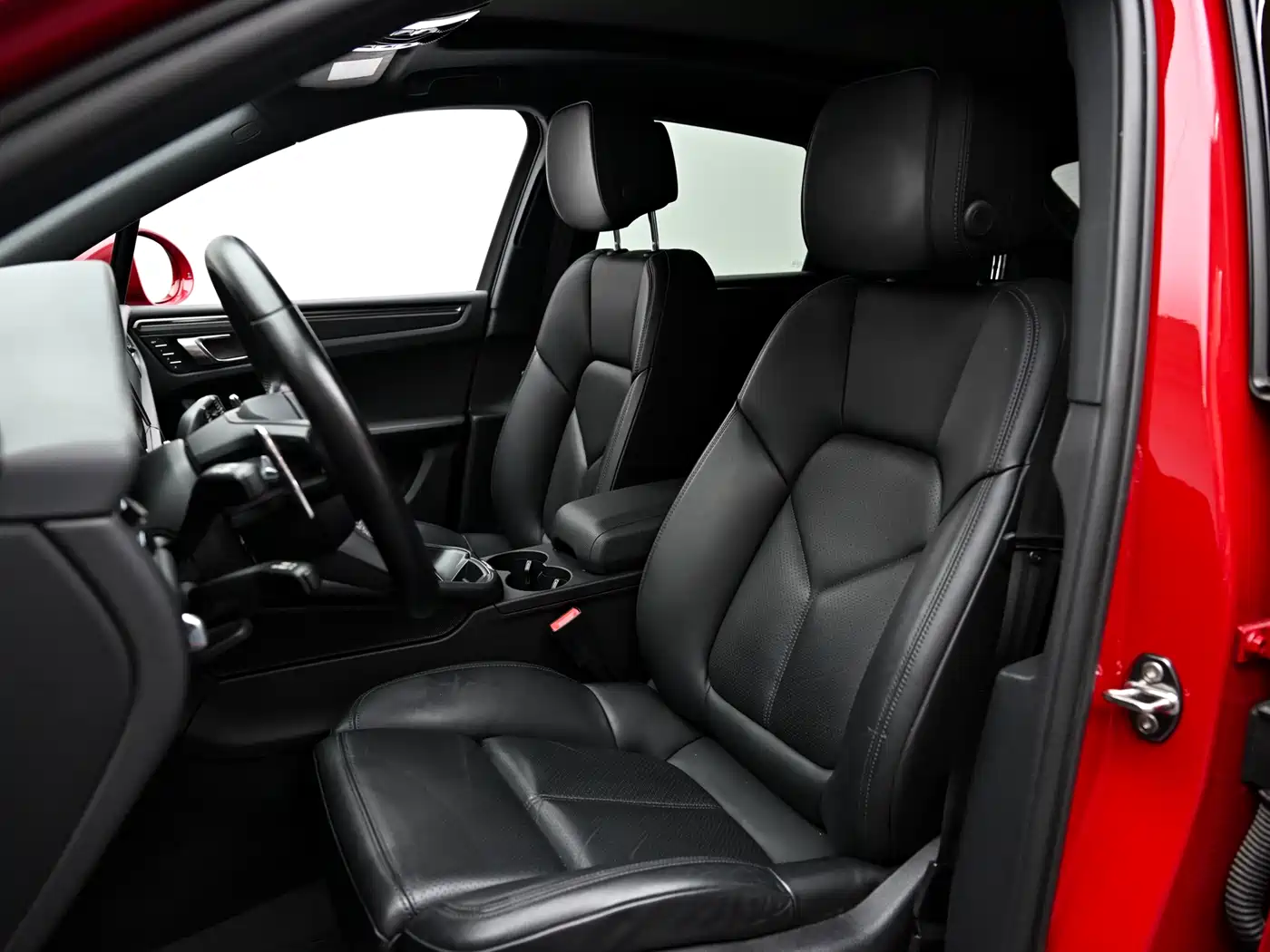 Porsche Macan 2023 Macan 2.0T фото 8