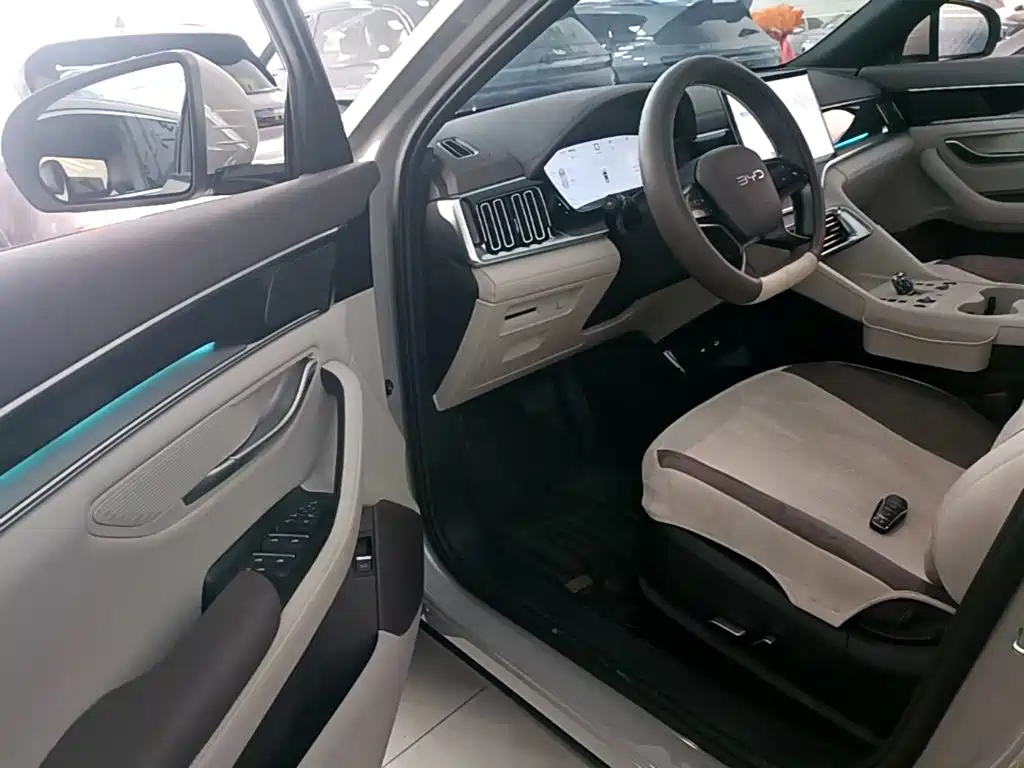 BYD Song PLUS PHEV 2025 2025 DM-i Smart Drive Edition 112KM Noble