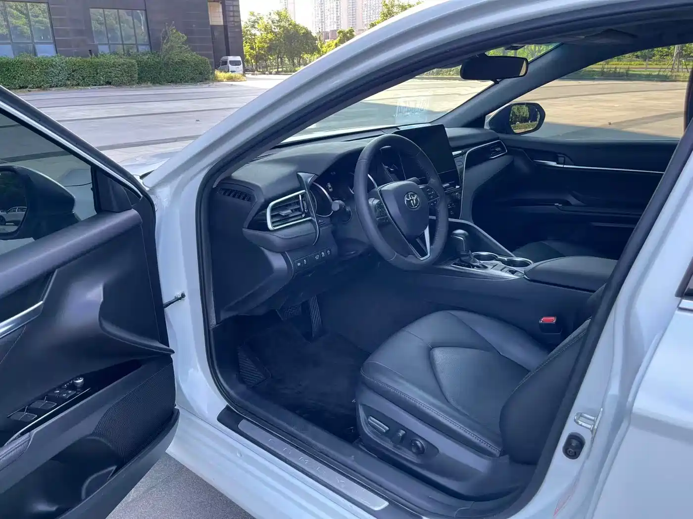 Toyota Camry 2021 2.0G Luxury Edition фото 8