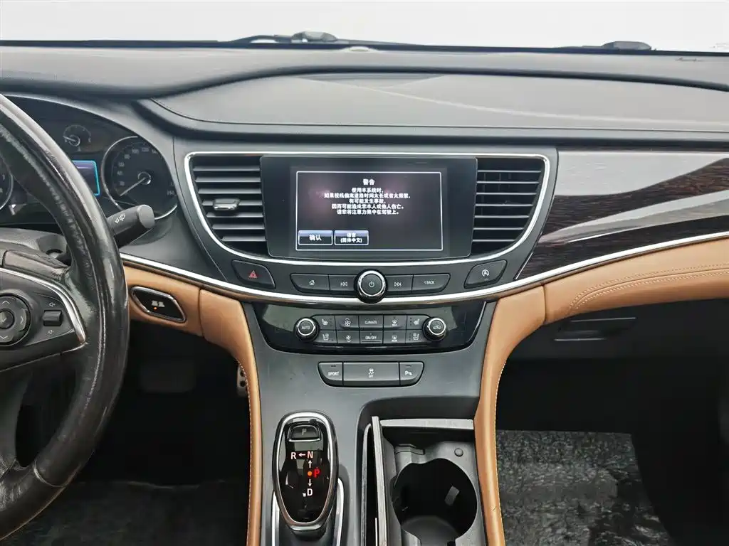 Buick LaCrosse 2016 Model 28T Elite фото 12