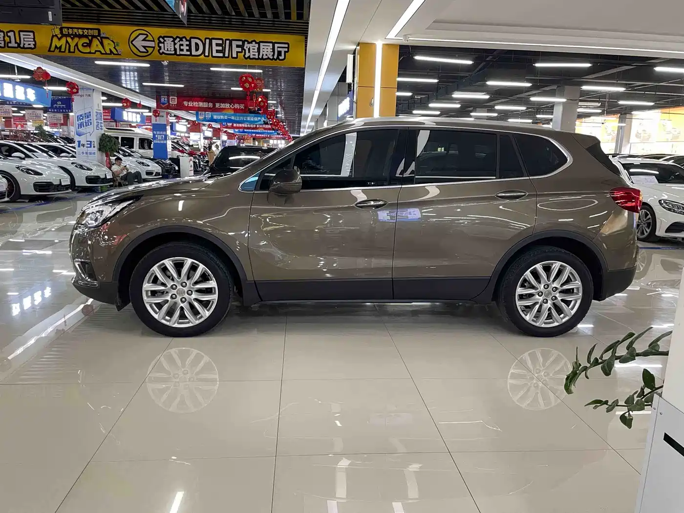 Buick Envision Plus 2019 28T 4WD Elite Type China V фото 16