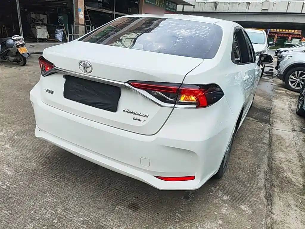 Toyota Corolla 2021 1.2T S-CVT Elite Edition фото 7