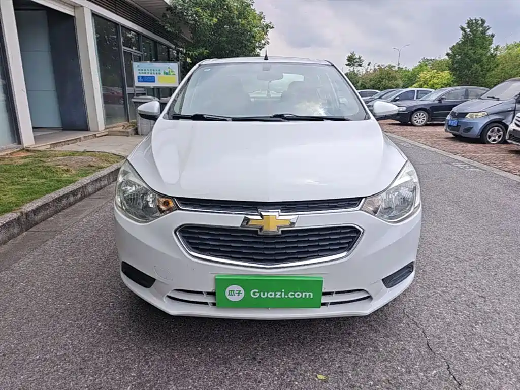 Chevrolet Sail 2015 Sail 3 1.5L Manual Ideal Sunroof Edition фото 3