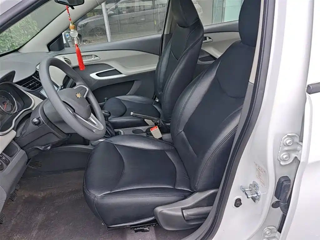 Chevrolet Sail 2015 Sail 3 1.5L Manual Ideal Sunroof Edition фото 15