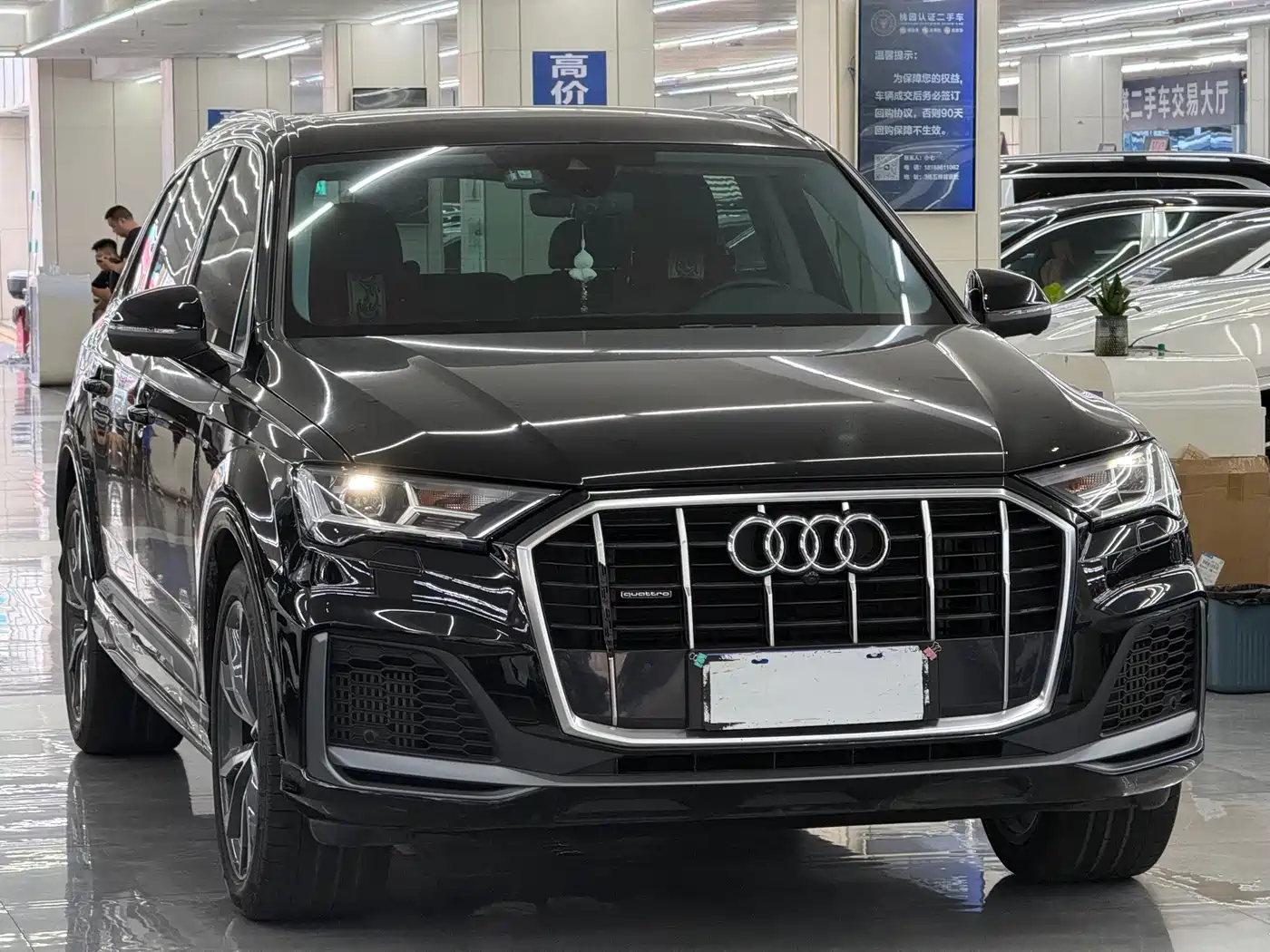AUDI Q7