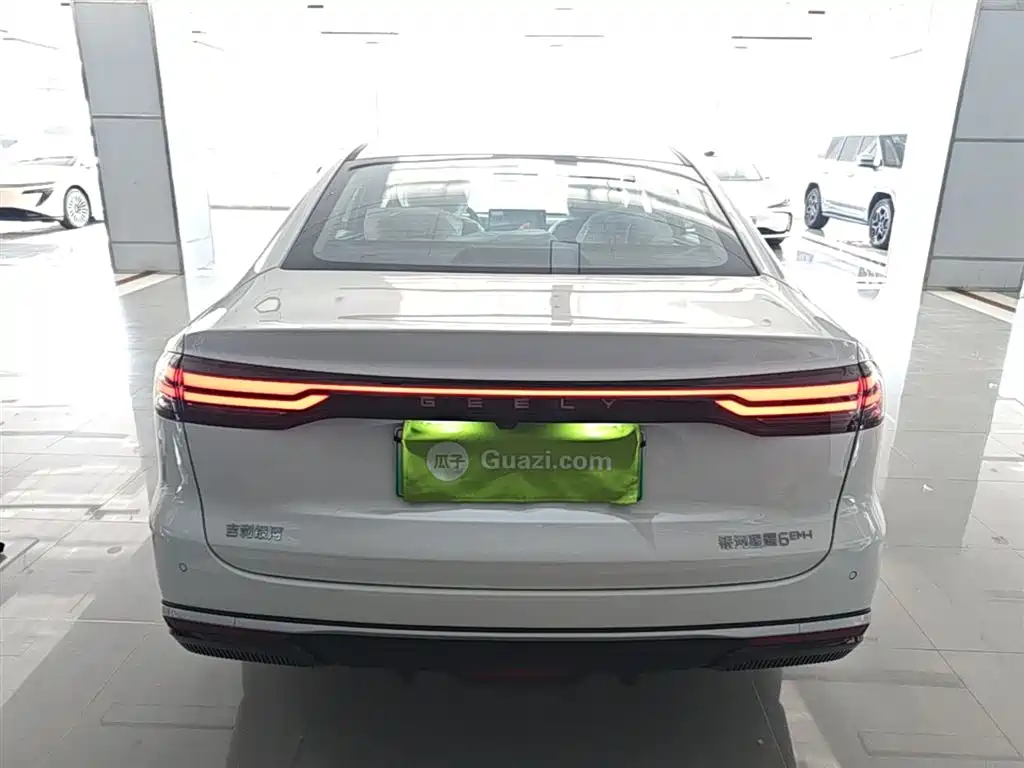 Geely Galaxy Galaxy Stellar 6 2025 60km Voyager Edition фото 6
