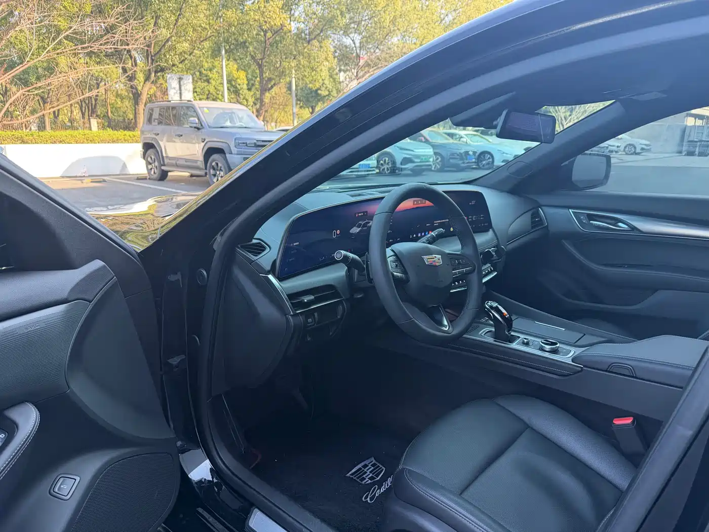 Cadillac CT5 2024 28T Luxury Model фото 13