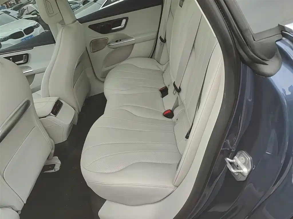 Mercedes-Benz EQE 2022 350 Pioneer Edition фото 17