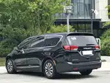 Фото 5 - Chrysler Pacifica PHEV
