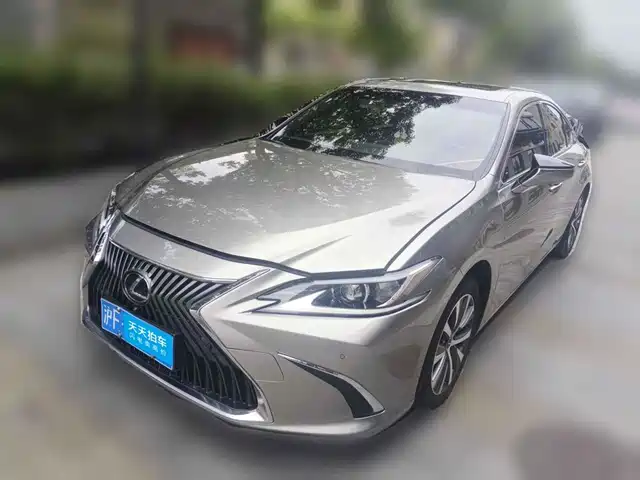 Lexus ES 2020 200 Excellence — фото 1