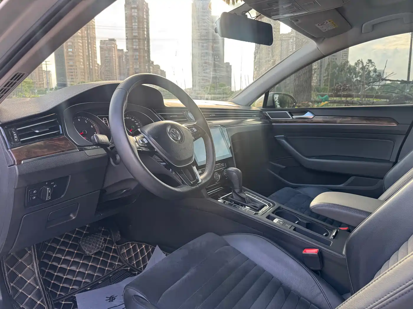 Volkswagen Magotan 2017 330TSI DSG Luxury фото 6