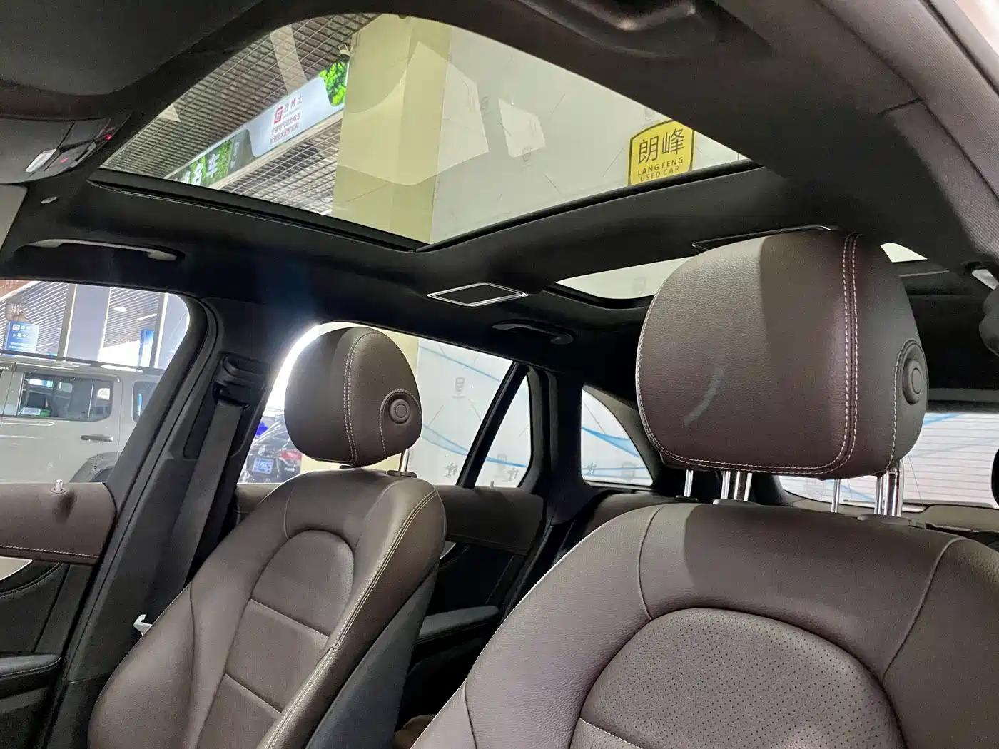 Mercedes-Benz GLC 2021 GLC 260 L 4MATIC Sporty фото 18