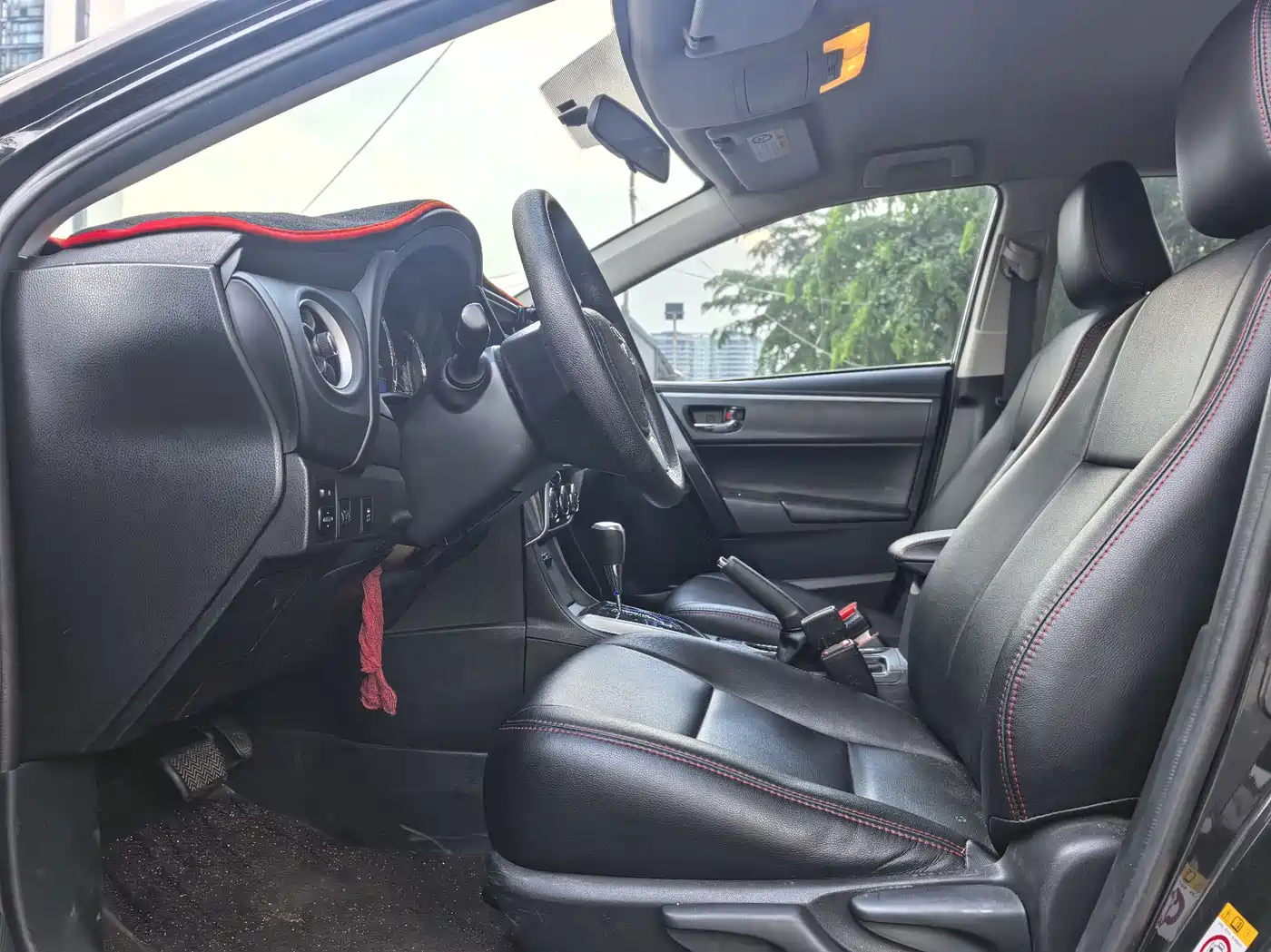 Toyota Corolla 2017 Facelift 1.2T S-CVT GL фото 4