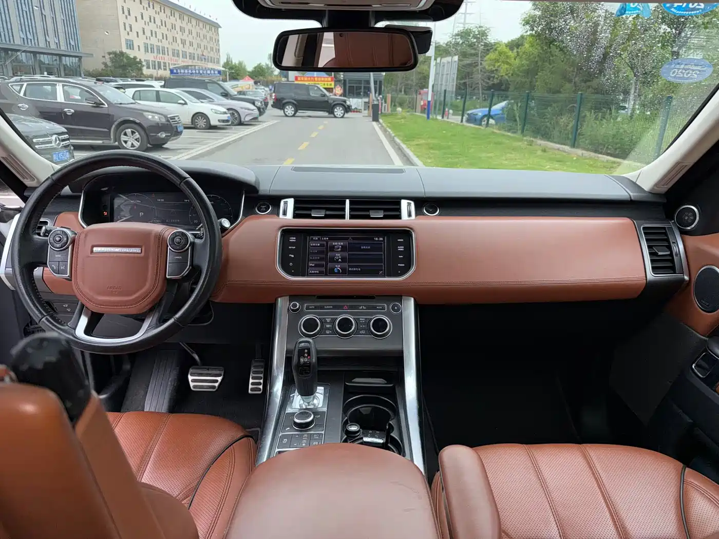 Land Rover Range Rover Sport 2014 3.0 SC V6 HSE DYNAMIC фото 3