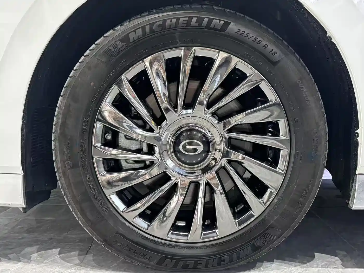 GAC TRUMPCHI M8