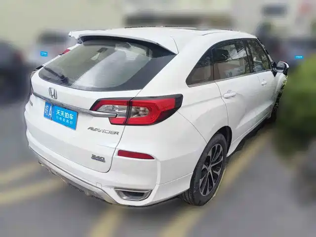 Honda Avancier 2017 240TURBO 2WD Comfort Edition — фото 2