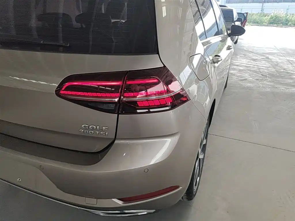 Volkswagen Golf 2019 280TSI DSG Luxury China VI фото 8