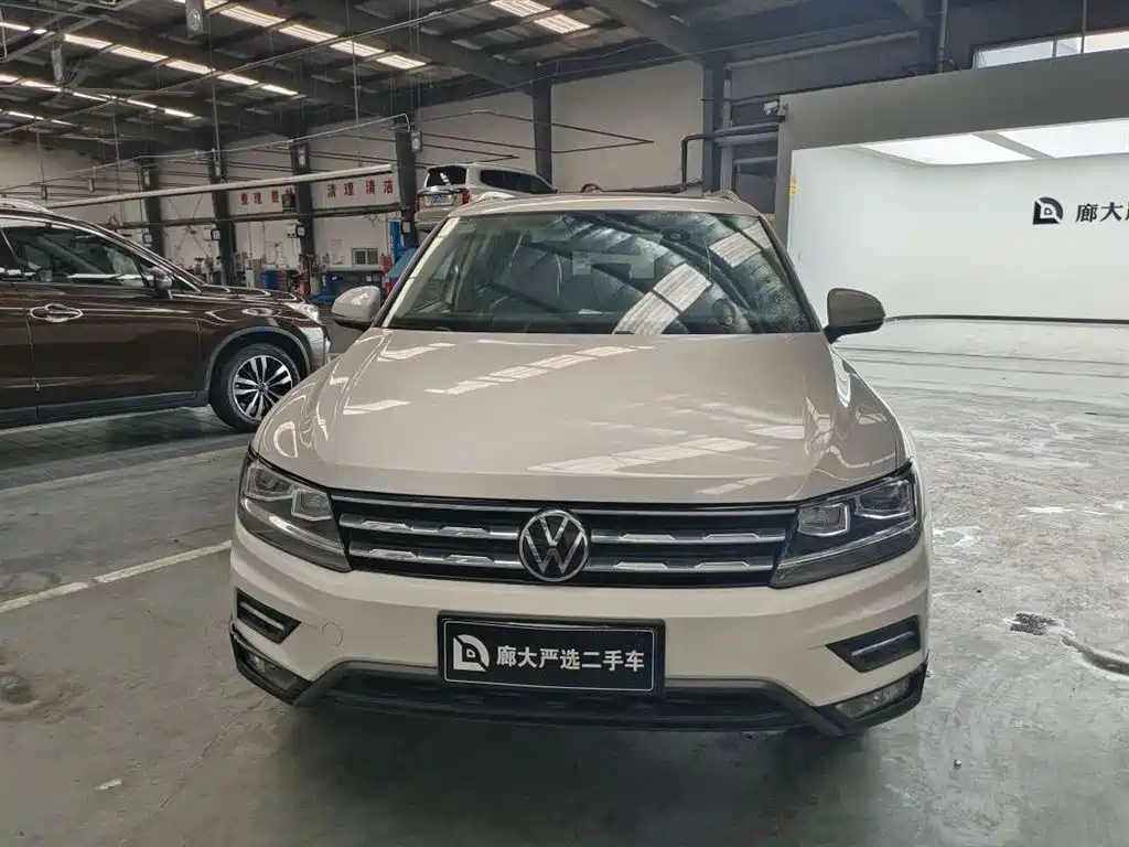 Volkswagen Tiguan L 2021 330TSI Automatic 2WD Smart фото 5