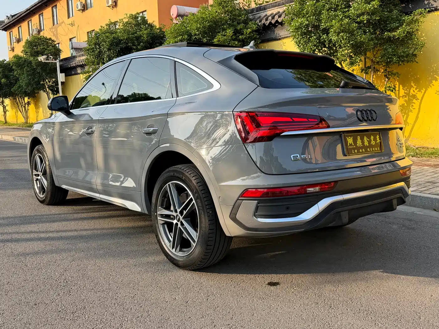 Audi Q5L Sportback 2021 40 TFSI Luxury фото 10