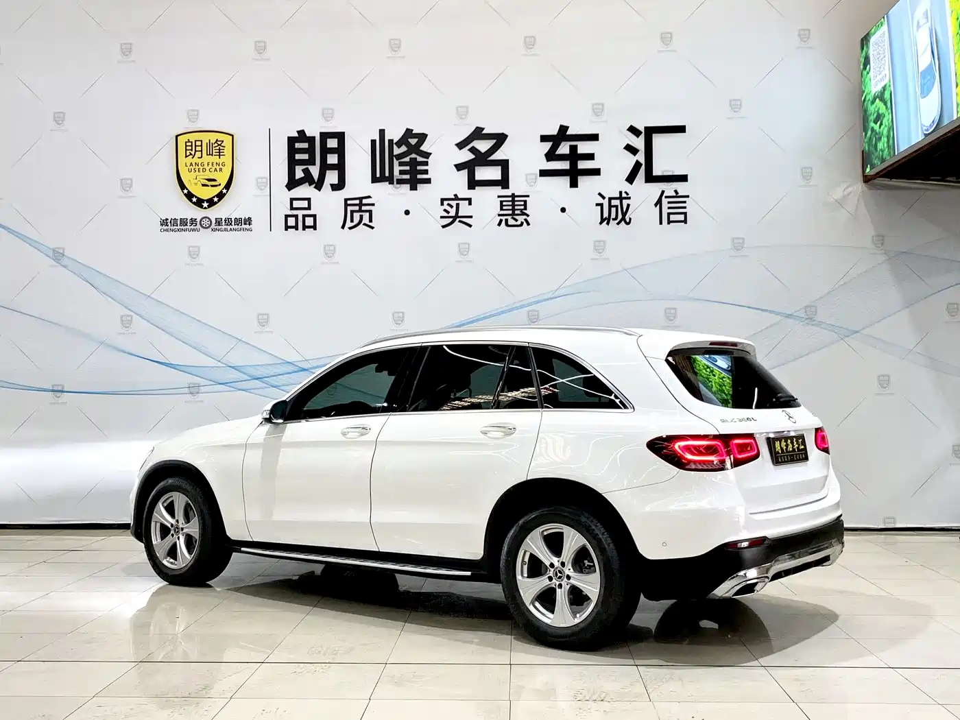 Mercedes-Benz GLC 2021 GLC 260 L 4MATIC Sporty фото 6