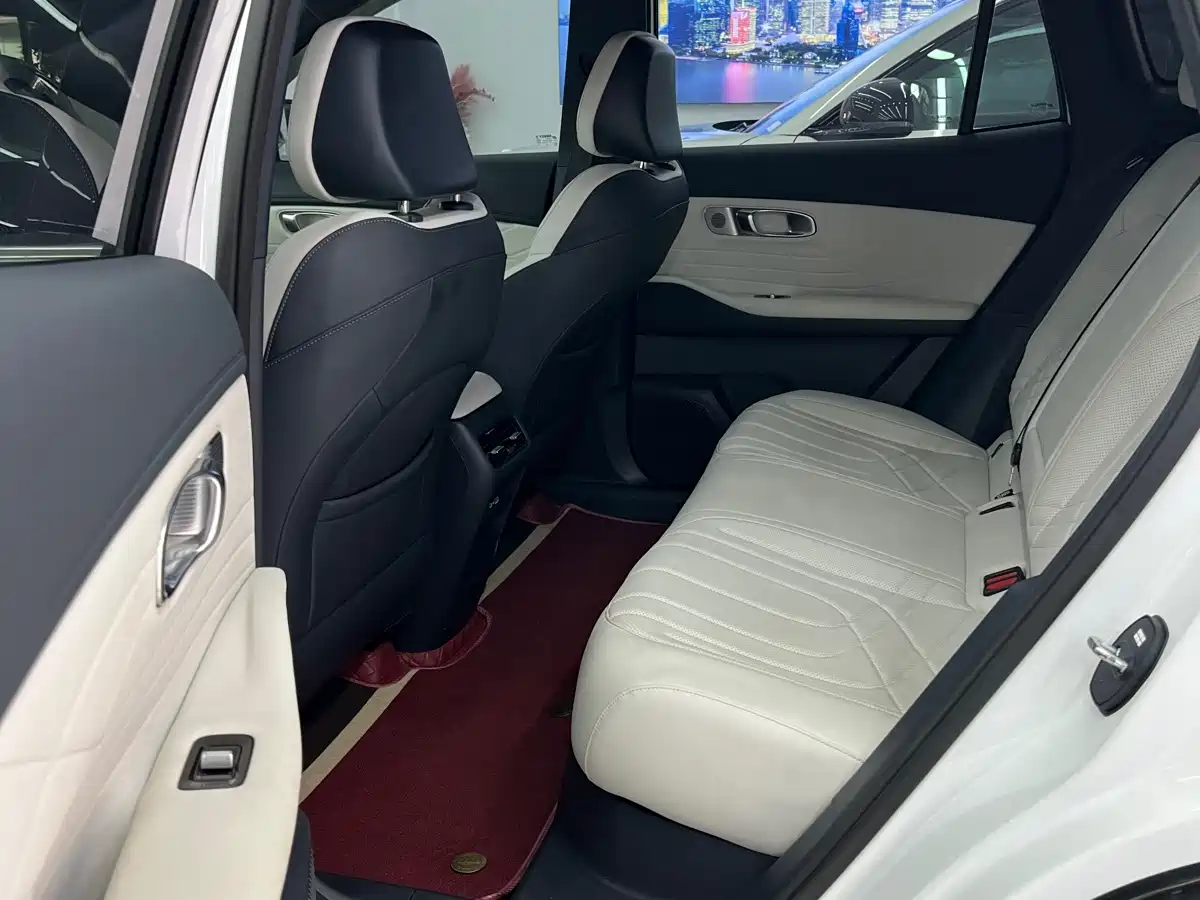 Geely Galaxy Galaxy Starship 7 EM-i 2025 Model 120km Explorer+ Edition фото 7