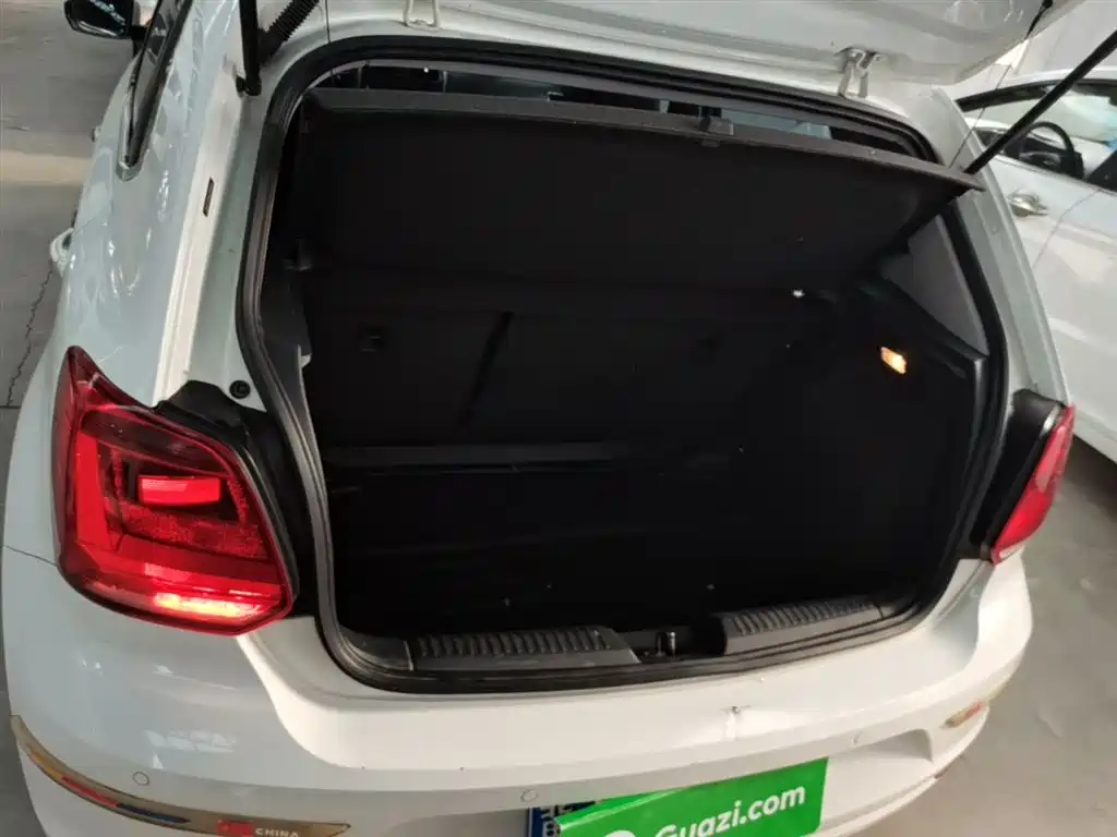 Volkswagen Polo 2018 1.5L Auto Comfort фото 19