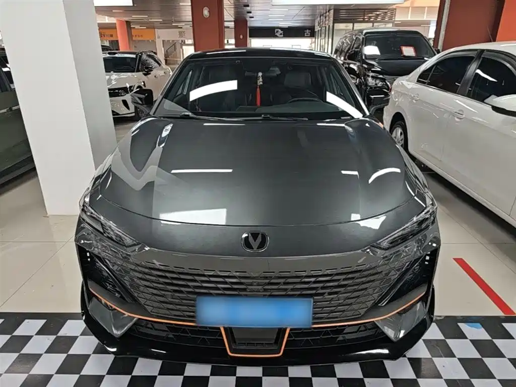 CHANGAN UNI-V