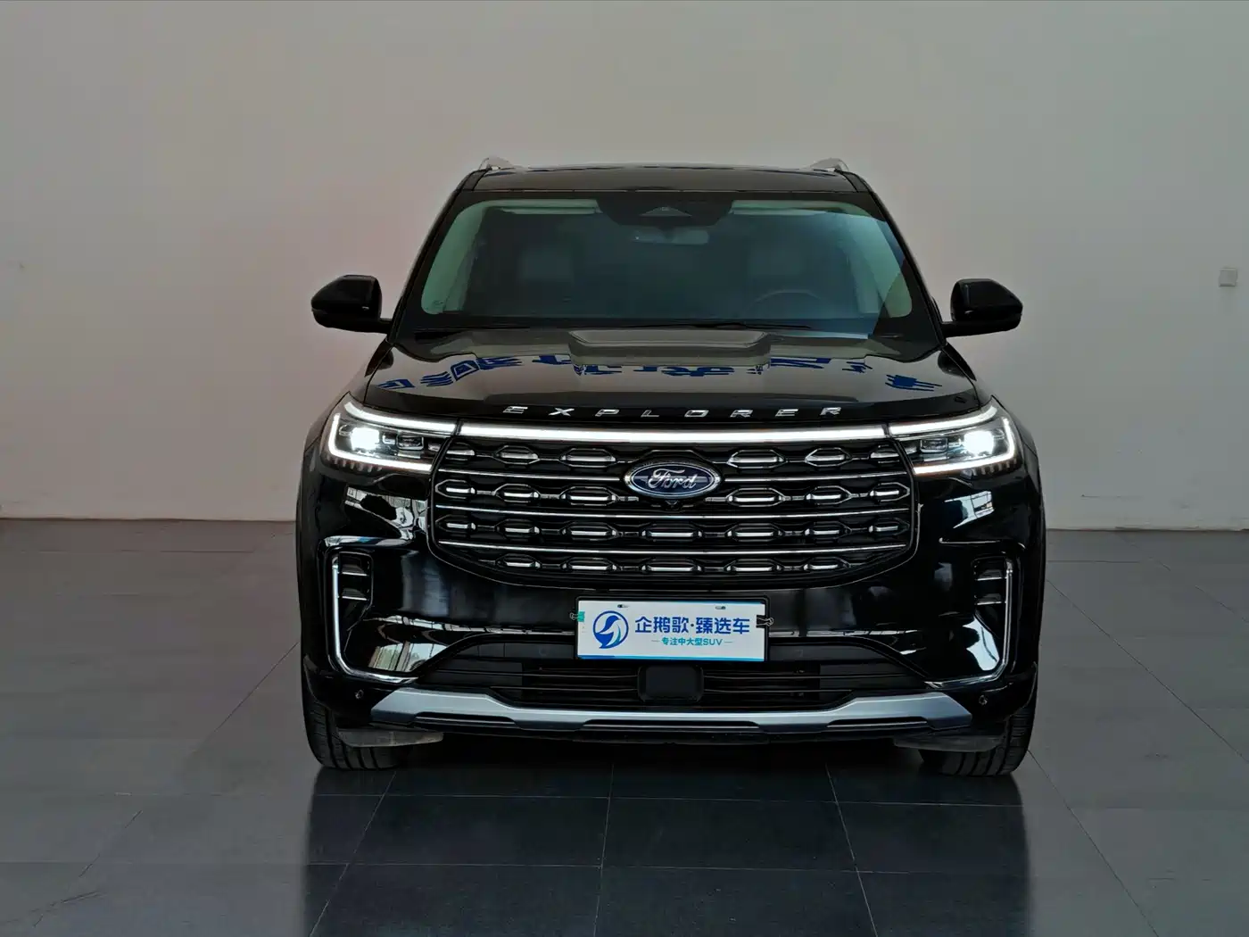 Ford Explorer 2025 2024 2.3T EcoBoost AWD Titanium Edition 6-Seater