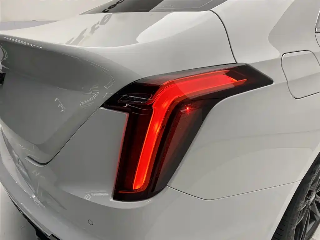 Cadillac CT4 2022 28T Luxury Model фото 10